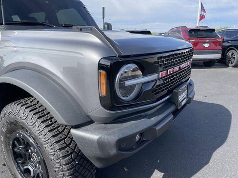 Used 2022 Ford Bronco Wildtrak image 38