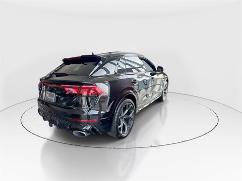 New 2025 Audi RS Q8 performance image 8