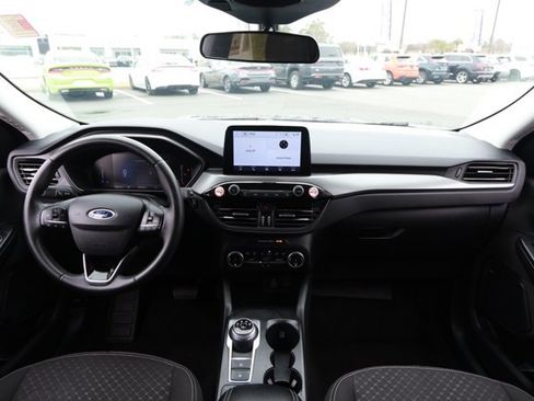 Used 2024 Ford Escape Active image 32