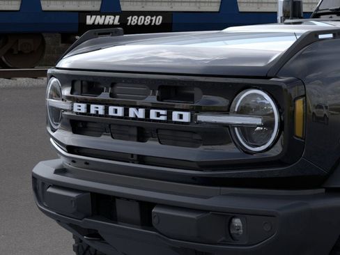 New 2026 Ford Bronco Outer Banks w/ Sasquatch Package image 19