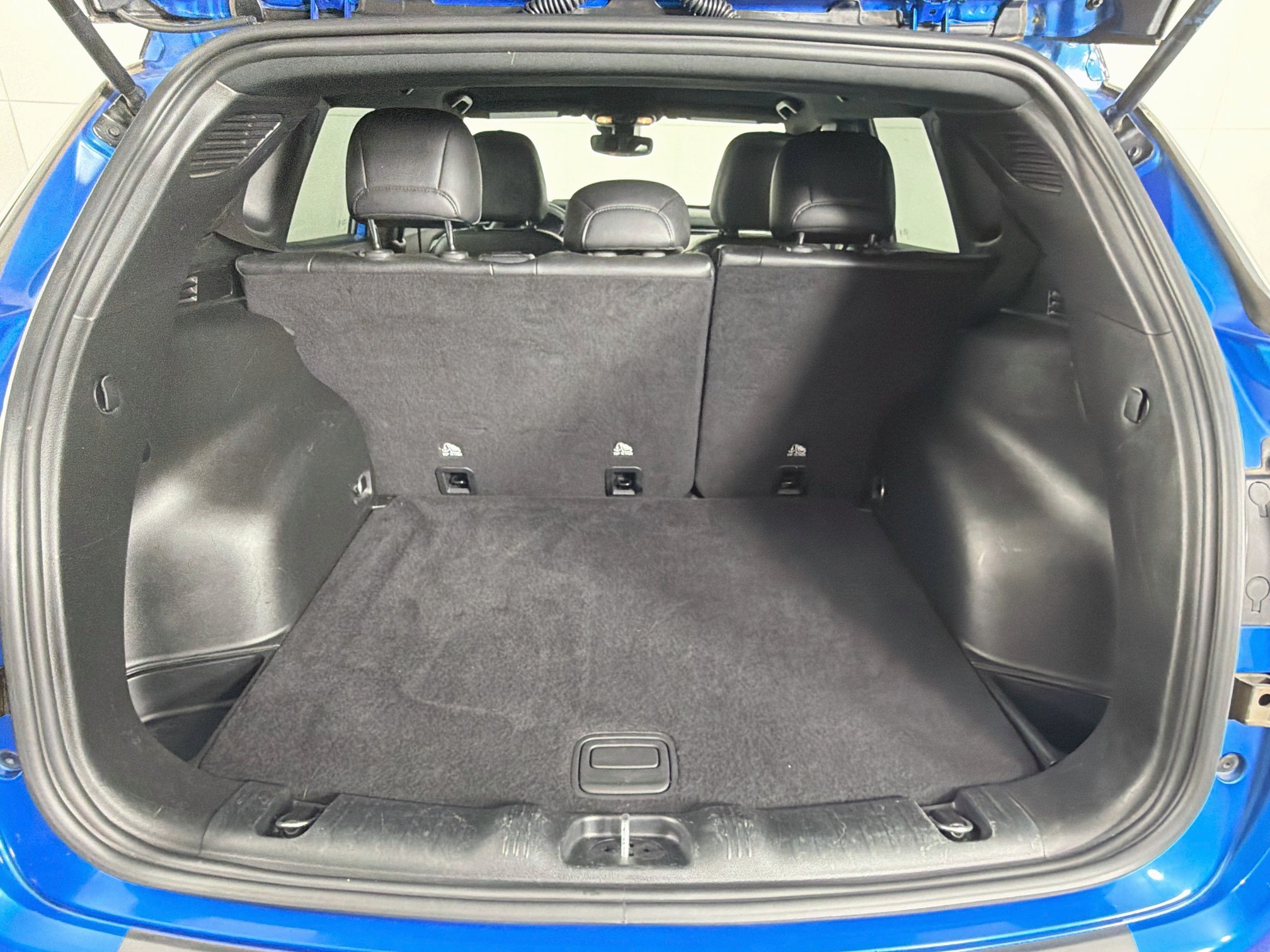 Used 2025 Jeep Compass Limited AWD/4WD image 28