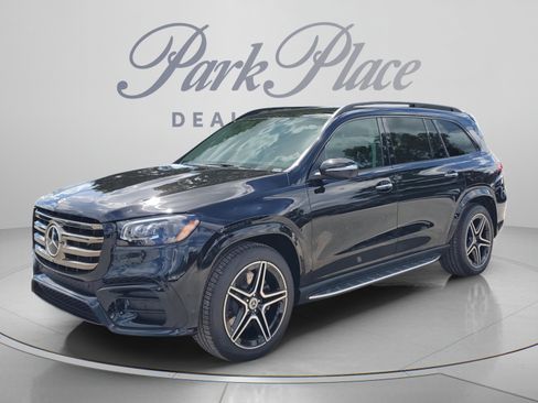 Certified 2026 Mercedes-Benz GLS 450 4MATIC w/ AMG Line Exterior image 2