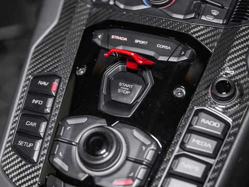 Used 2016 Lamborghini Aventador LP 750-4 Superveloce AWD/4WD image 47
