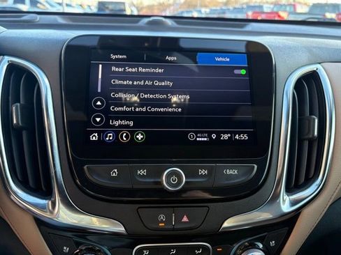 Used 2024 Chevrolet Equinox Premier image 20