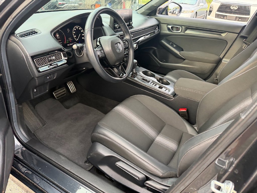 Used 2025 Honda Civic Sport image 11