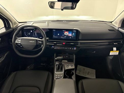 New 2026 Kia Sportage SX FWD image 40