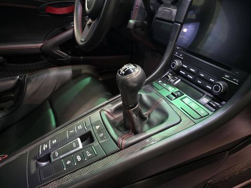 Used 2019 Porsche 911 Speedster RWD image 22