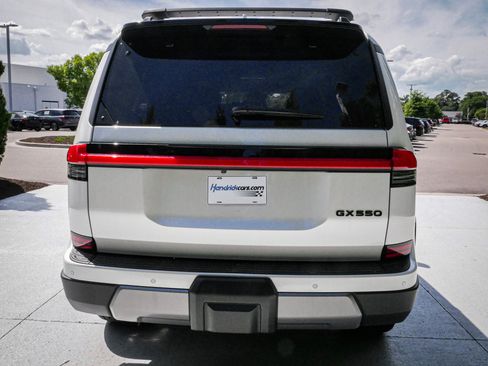 Used 2024 Lexus GX 550 AWD/4WD image 9