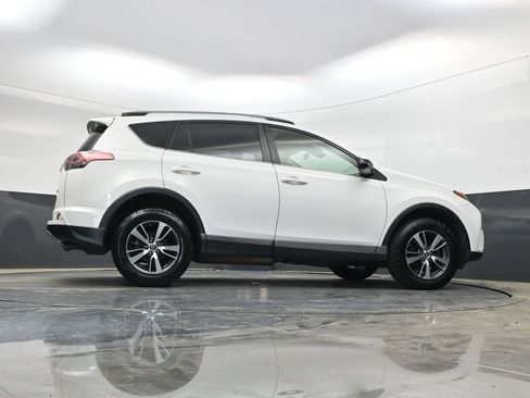 Used 2017 Toyota RAV4 XLE image 33