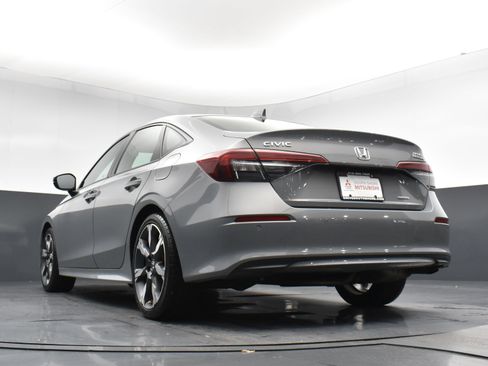 Used 2025 Honda Civic Sport image 21