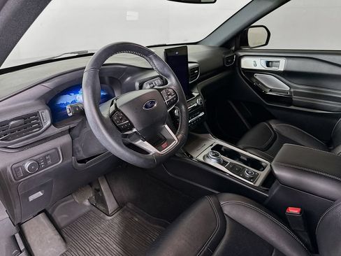 Used 2021 Ford Explorer ST w/ Equipment Group 401A AWD/4WD image 14