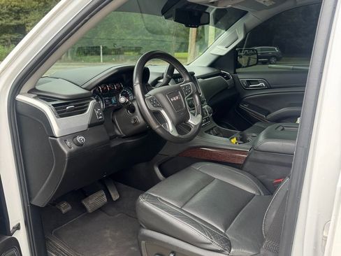 Used 2020 GMC Yukon SLT w/ Open Road Package image 8