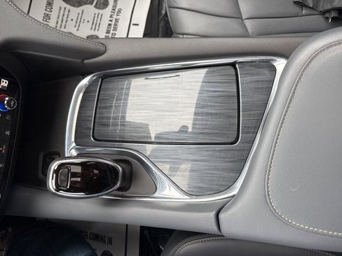 Used 2019 Buick Enclave Premium w/ Experience Buick Package image 22