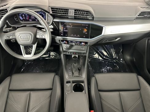 Used 2025 Audi Q3 2.0T Premium image 12