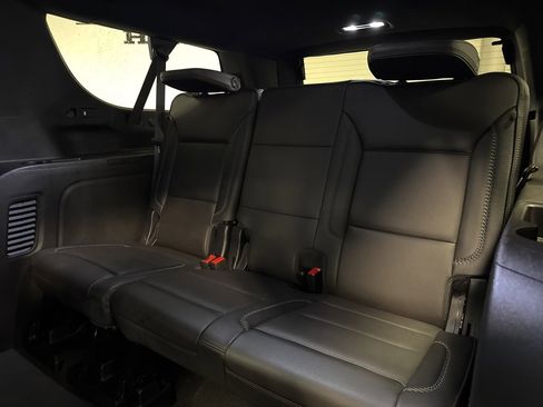 Used 2025 GMC Yukon XL Denali image 26