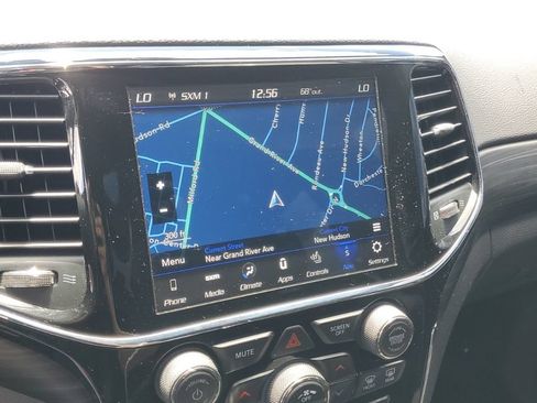 Used 2019 Jeep Grand Cherokee Altitude AWD/4WD image 22