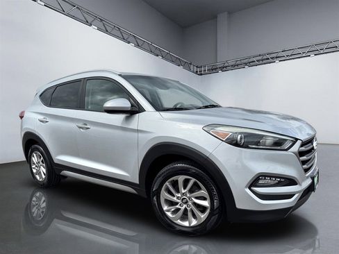Used 2017 Hyundai Tucson SE image 25