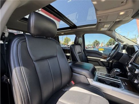 Used 2018 Ford F150 Lariat w/ Equipment Group 502A Luxury AWD/4WD image 36
