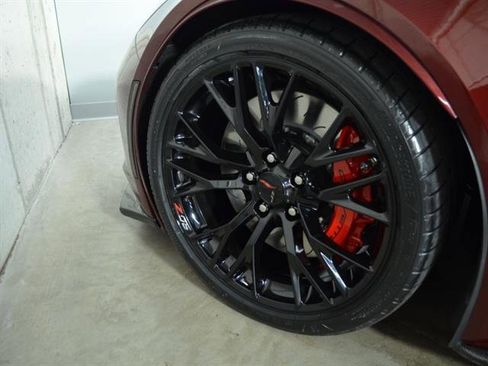 Used 2016 Chevrolet Corvette Z06 w/ 2LZ Preferred Equipment Group image 8
