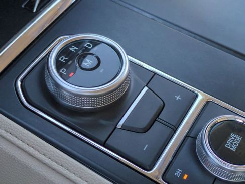 Certified 2022 Ford Expedition XLT image 33