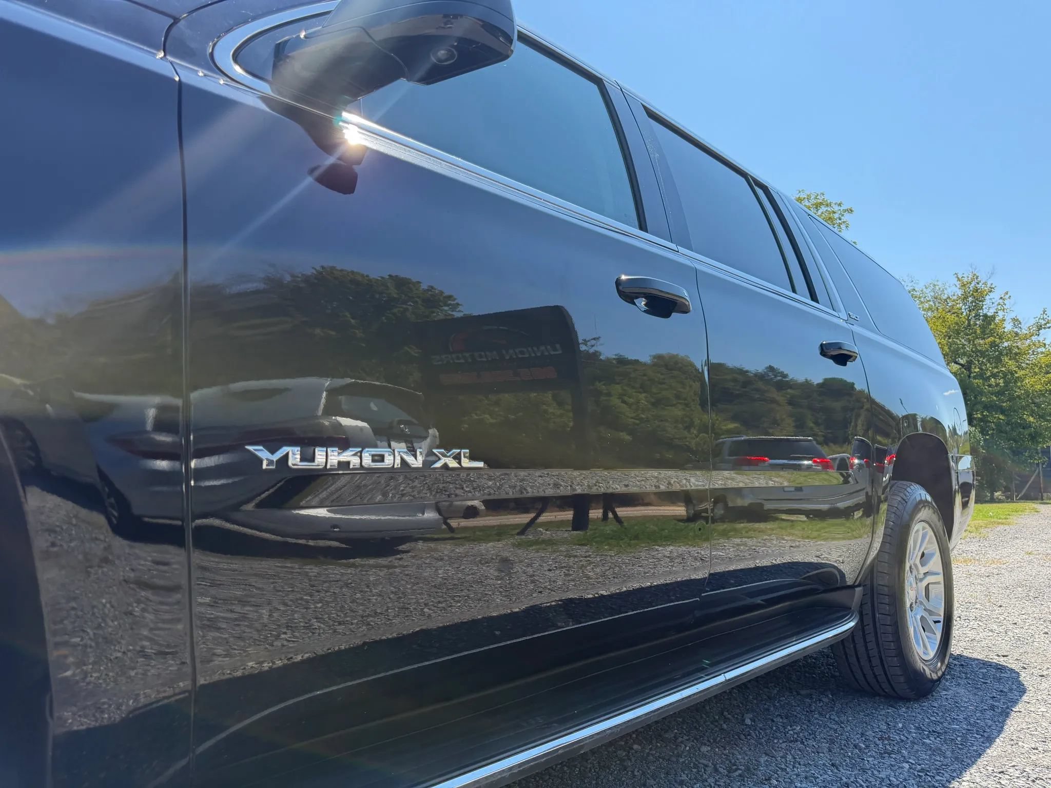 Used 2020 GMC Yukon XL SLT AWD/4WD image 14