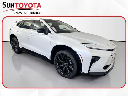 New 2026 Toyota Crown Signia image 1