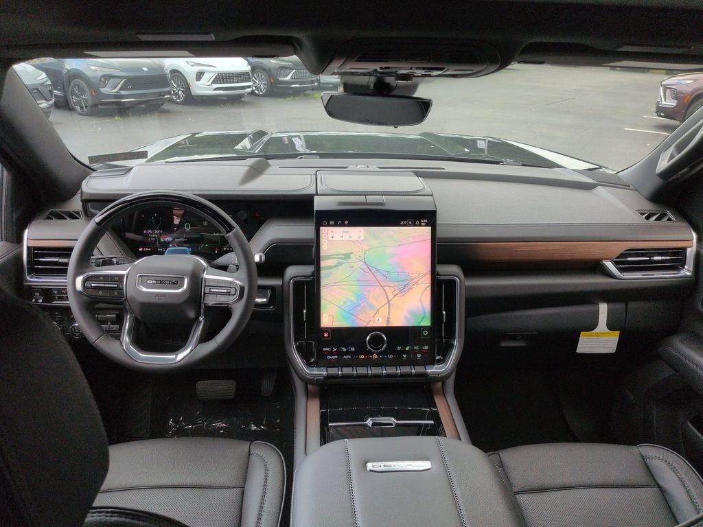 New 2026 GMC Yukon Denali w/ Advanced Technology Package AWD/4WD image 9