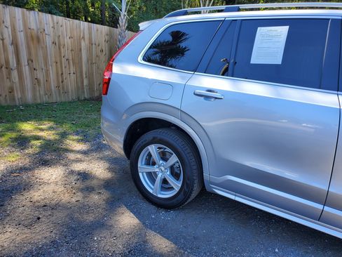 Used 2019 Volvo XC90 T5 Momentum w/ Advanced Package image 7