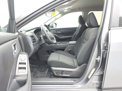 Used 2024 Nissan Rogue SV AWD/4WD image 10
