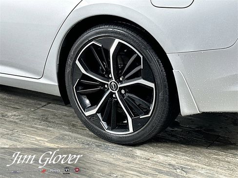 Used 2023 Nissan Altima 2.5 SR image 12