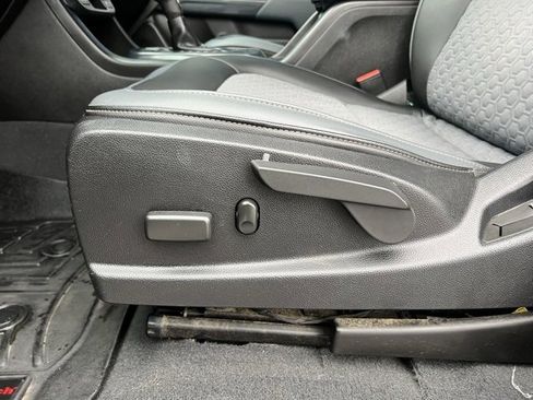 Used 2019 Chevrolet Colorado Z71 image 10