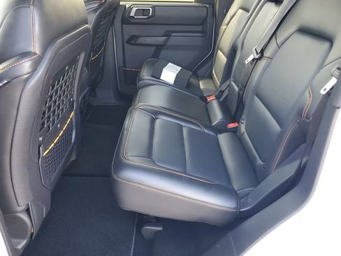 Used 2024 Ford Bronco Badlands image 22