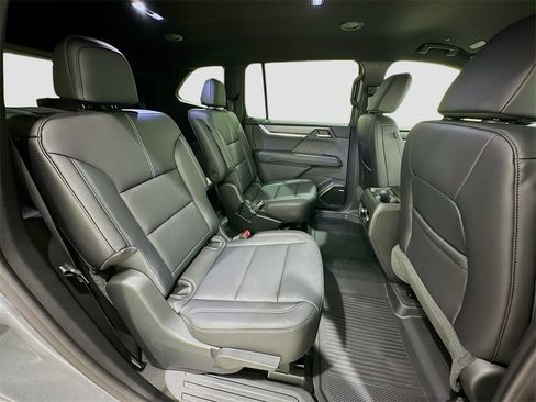 New 2026 GMC Acadia Elevation image 29