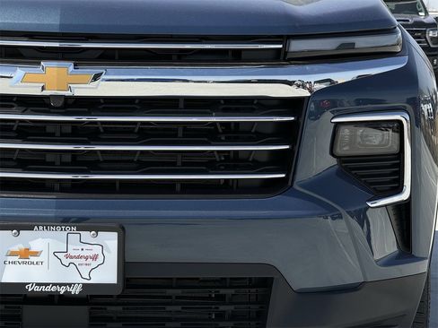 New 2026 Chevrolet Traverse LT image 8