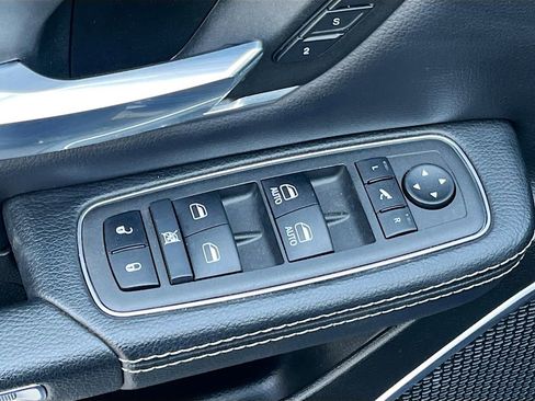 Used 2024 RAM 1500 Laramie image 18