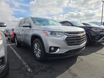 Used 2021 Chevrolet Traverse LT