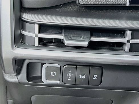 Certified 2026 Hyundai Santa Fe SE AWD/4WD image 9