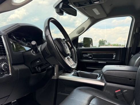 Used 2018 RAM 2500 Laramie AWD/4WD image 14