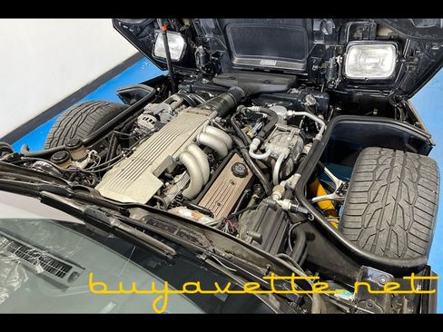 Used 1988 Chevrolet Corvette Coupe RWD image 29