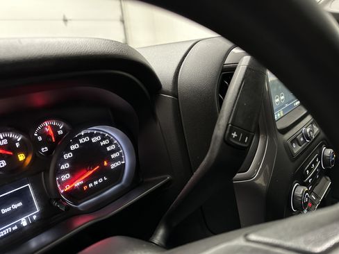 Used 2019 Chevrolet Silverado 1500 Custom w/ Custom Value Package image 34