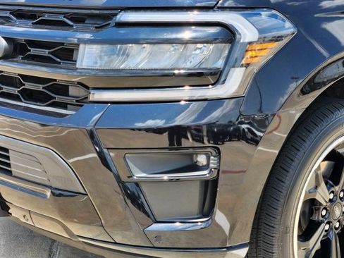 Used 2023 Ford Expedition Limited RWD image 8