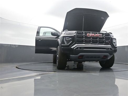 New 2025 GMC Canyon AT4 image 58
