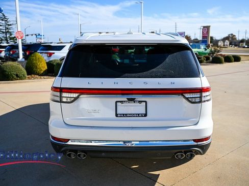 Used 2023 Lincoln Aviator Reserve image 6
