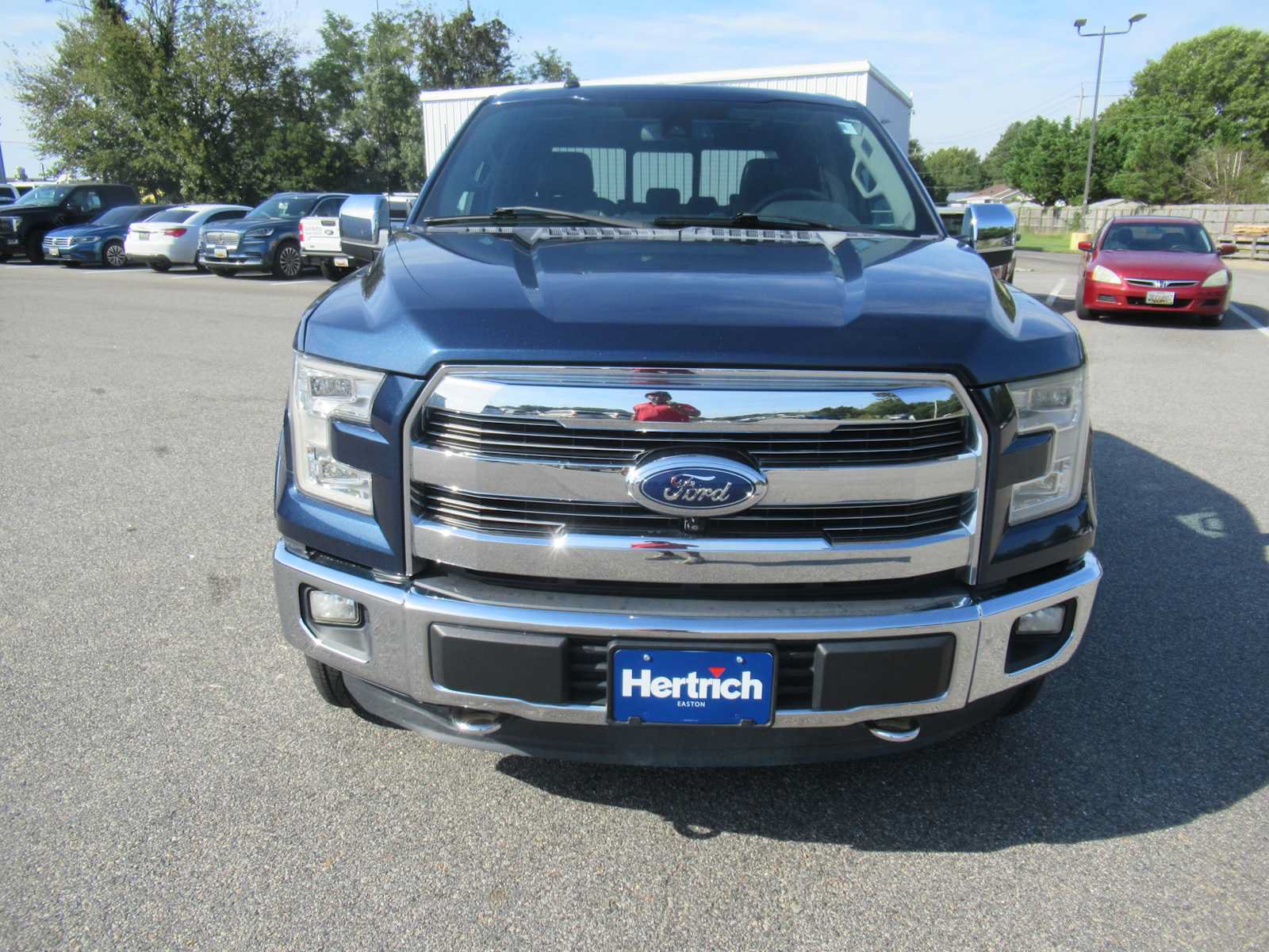 Used 2016 Ford F150 Lariat w/ Equipment Group 502A Luxury AWD/4WD image 2