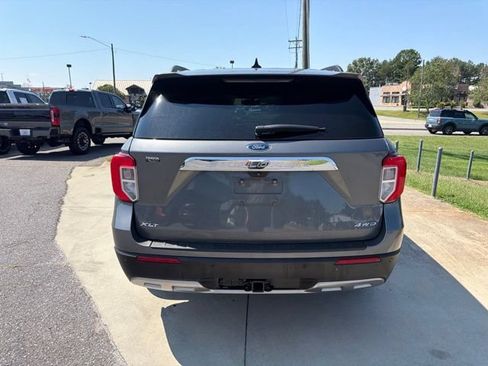 Used 2023 Ford Explorer XLT w/ Equipment Group 202A AWD/4WD image 6