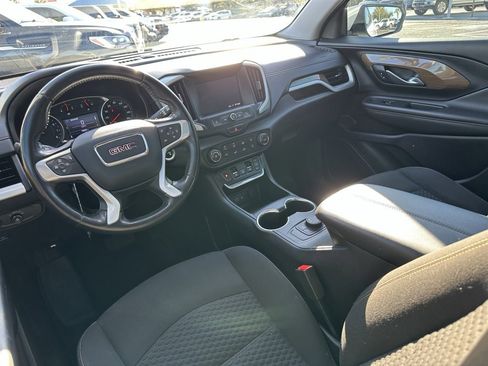 Used 2020 GMC Terrain SLE image 18