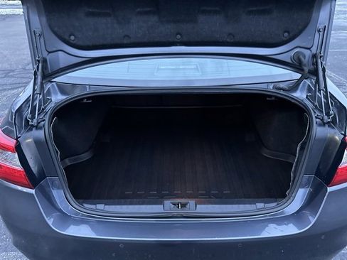 Used 2017 Subaru Legacy 2.5i Limited image 22