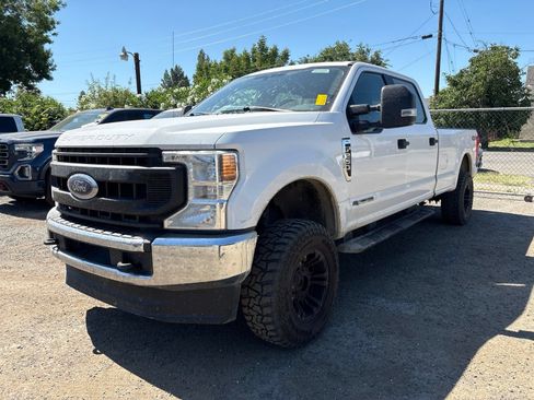 Used 2020 Ford F250 XL w/ Power Equipment Group AWD/4WD image 2