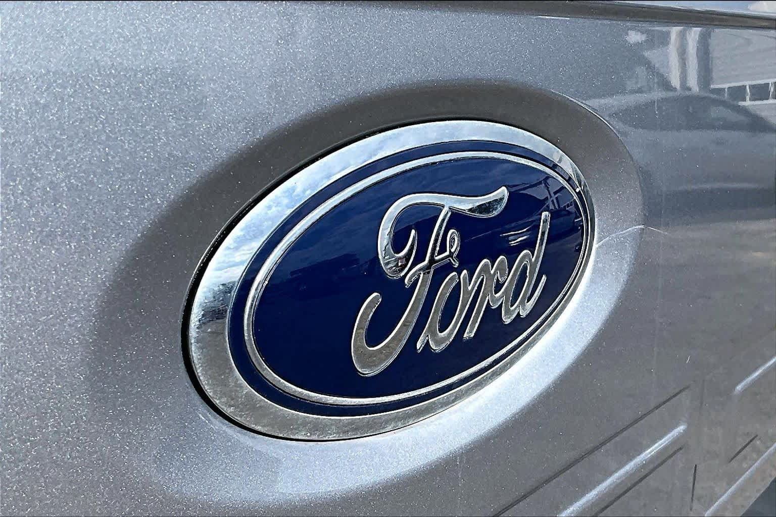 Used 2023 Ford F150 Lariat AWD/4WD image 31