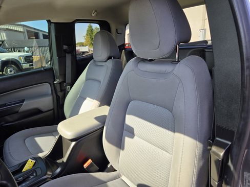 Used 2018 Chevrolet Colorado W/T image 14